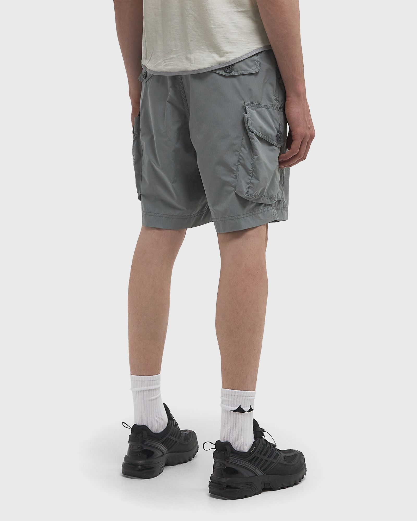 OVERSIZED CARGO SHORTS