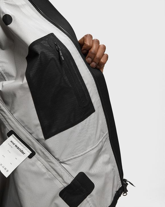 2.5L hiker rain jacket