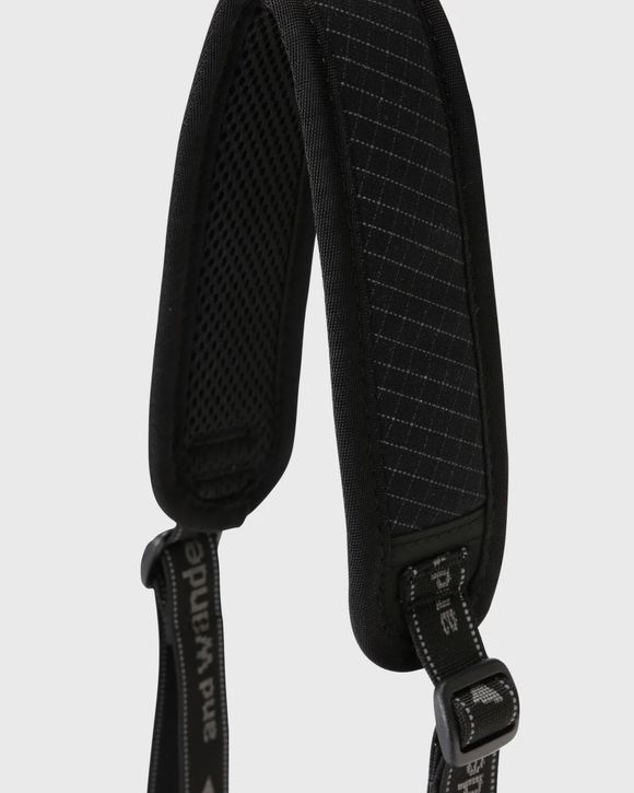 REFLECTIVE RIP SHOULDER POUCH