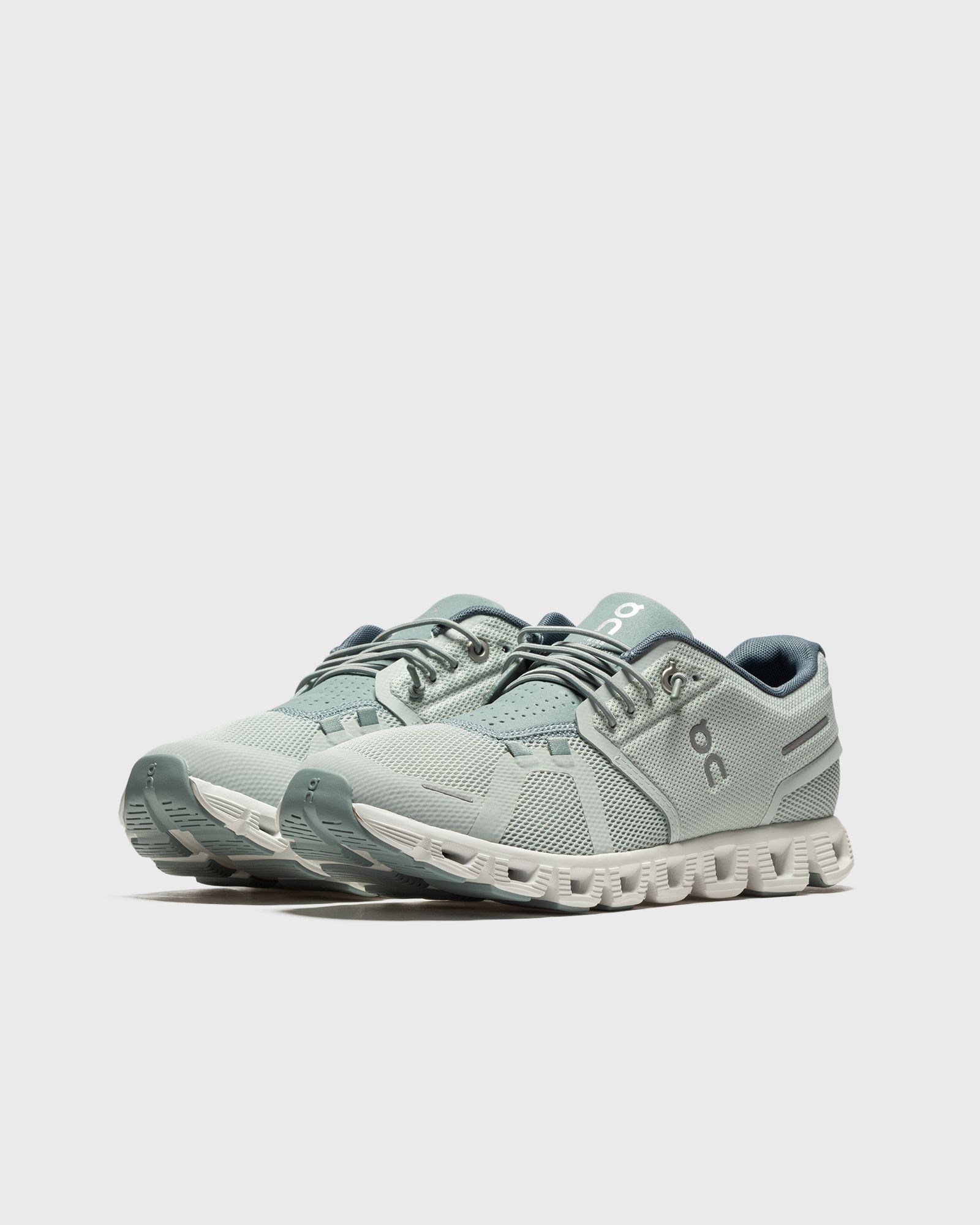 WMNS Cloud 5