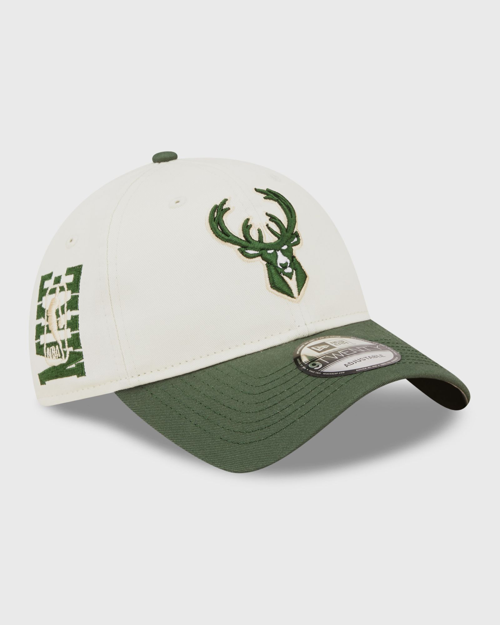 NBA22 DRAFT 920 MILWAUKEE BUCKS