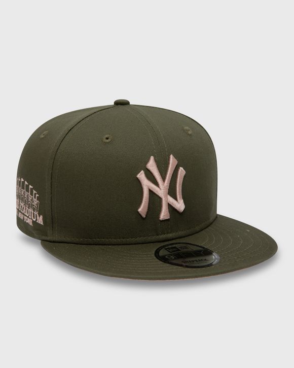 New Era Side Patch 9FIFTY New York Yankees Men Caps Brown in Size:S/M