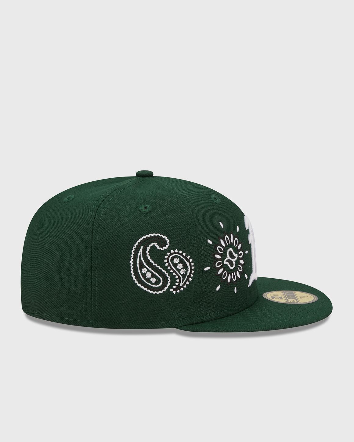 Newera★ MLB BIG PAISLEY MAN TO MAN ★関税送料込 Newera☆ MLB BIG PAISLEY MAN TO MAN ☆関税送料込