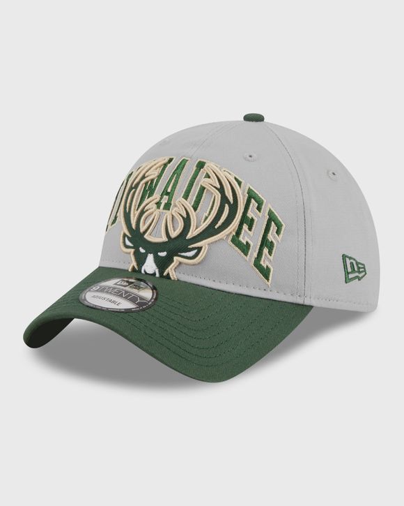 Women's New Era 9Twenty Script Milwaukee Bucks Adjustable Hat