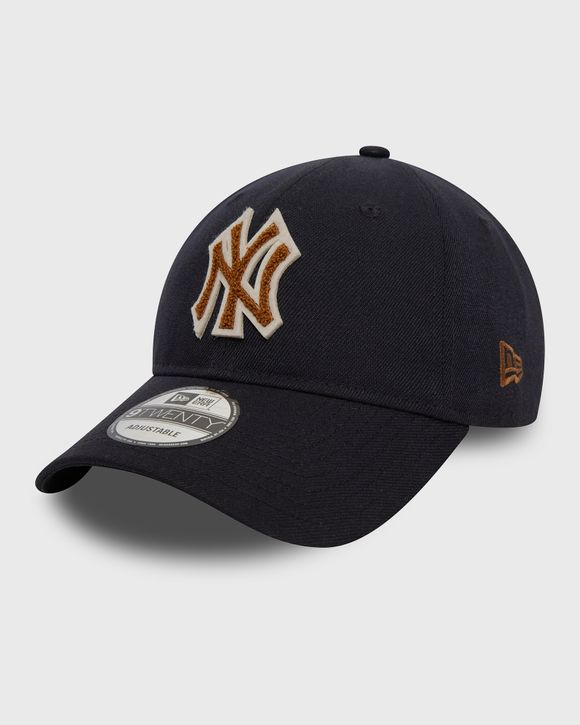  New Era Women's Essential 940 New York Yankees Cap,  Black/White, no Size : Sports & Outdoors