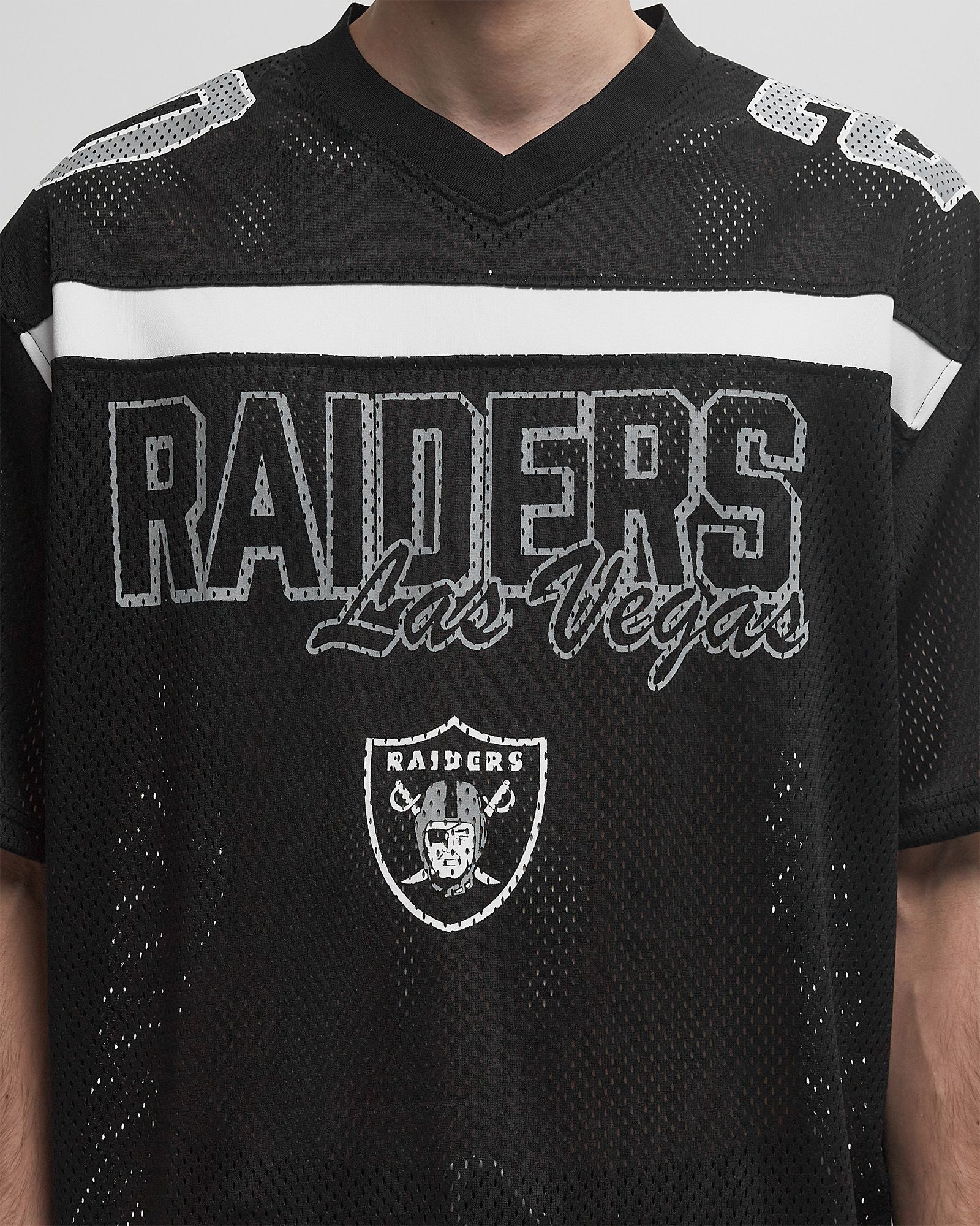 【美品】NFL TEAM APPAREL スカジャン RAIDERS L New Era NFL MESH GRPHC JERSEY LAS VEGAS RAIDERS Black | BSTN