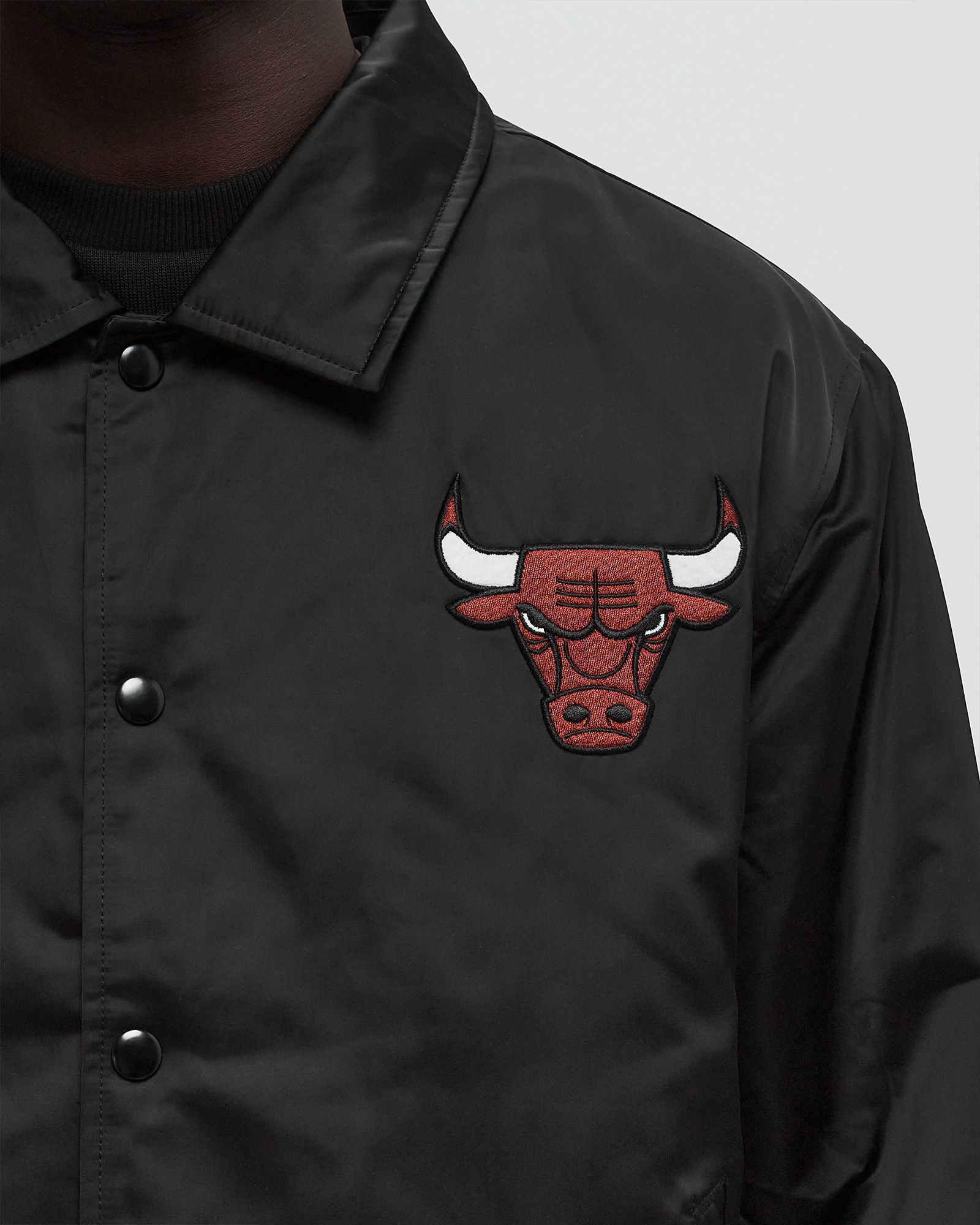 NBA FLORAL SATIN JACKET CHICAGO BULLS