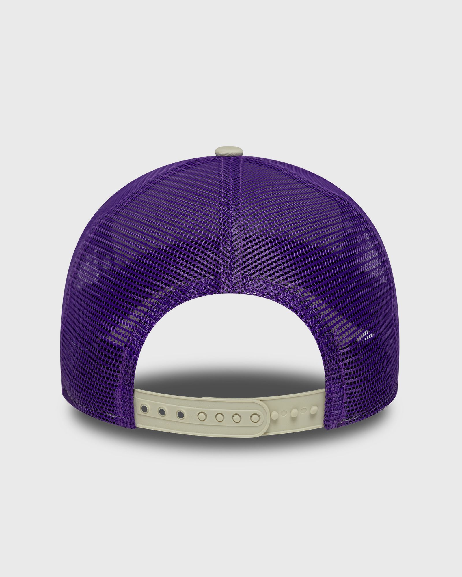 SCRIPT EF TRUCKER LOS ANGELES LAKERS