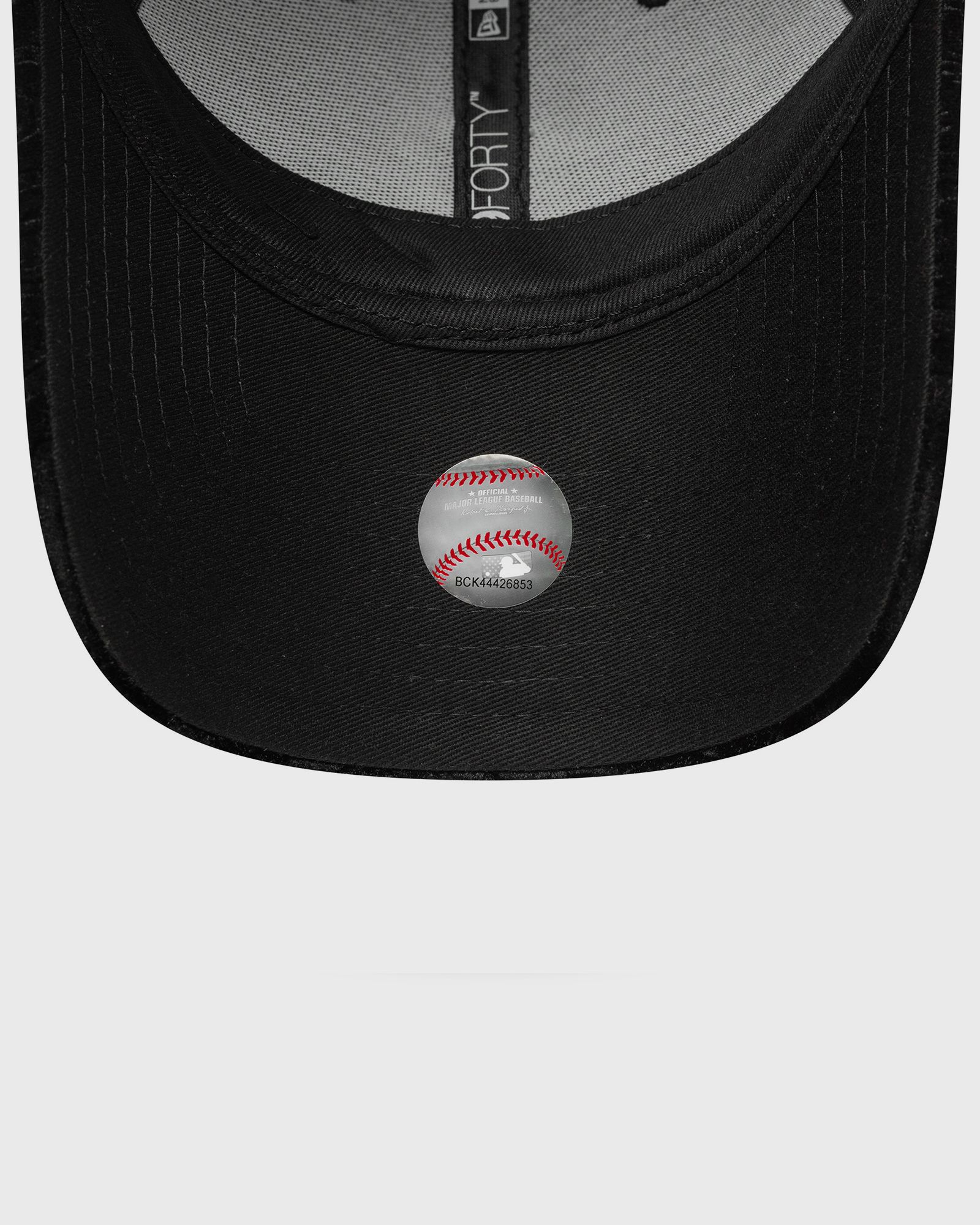 WMNS LEO VELOUR 9FORTY NEYYAN