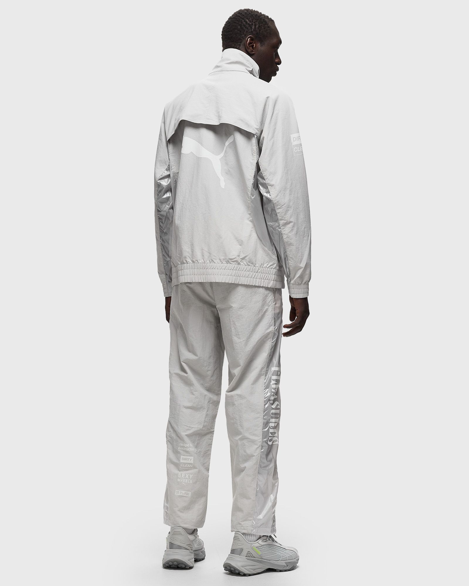 PUMA X PLEASURES CELLERATOR セットアップ M 美品 PUMA X PLEASURES CELLERATOR セットアップ M 美品