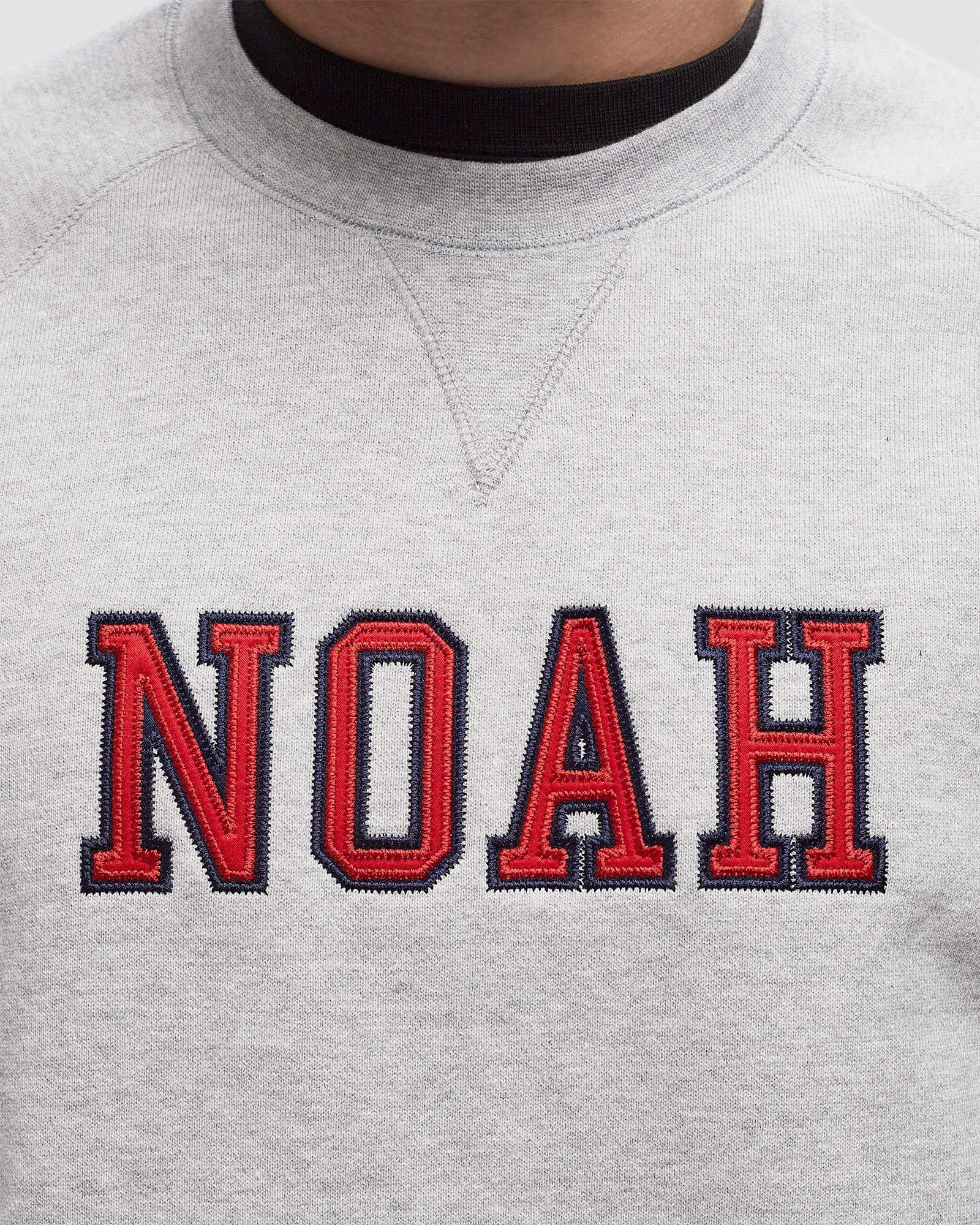 x NOAH Crewneck