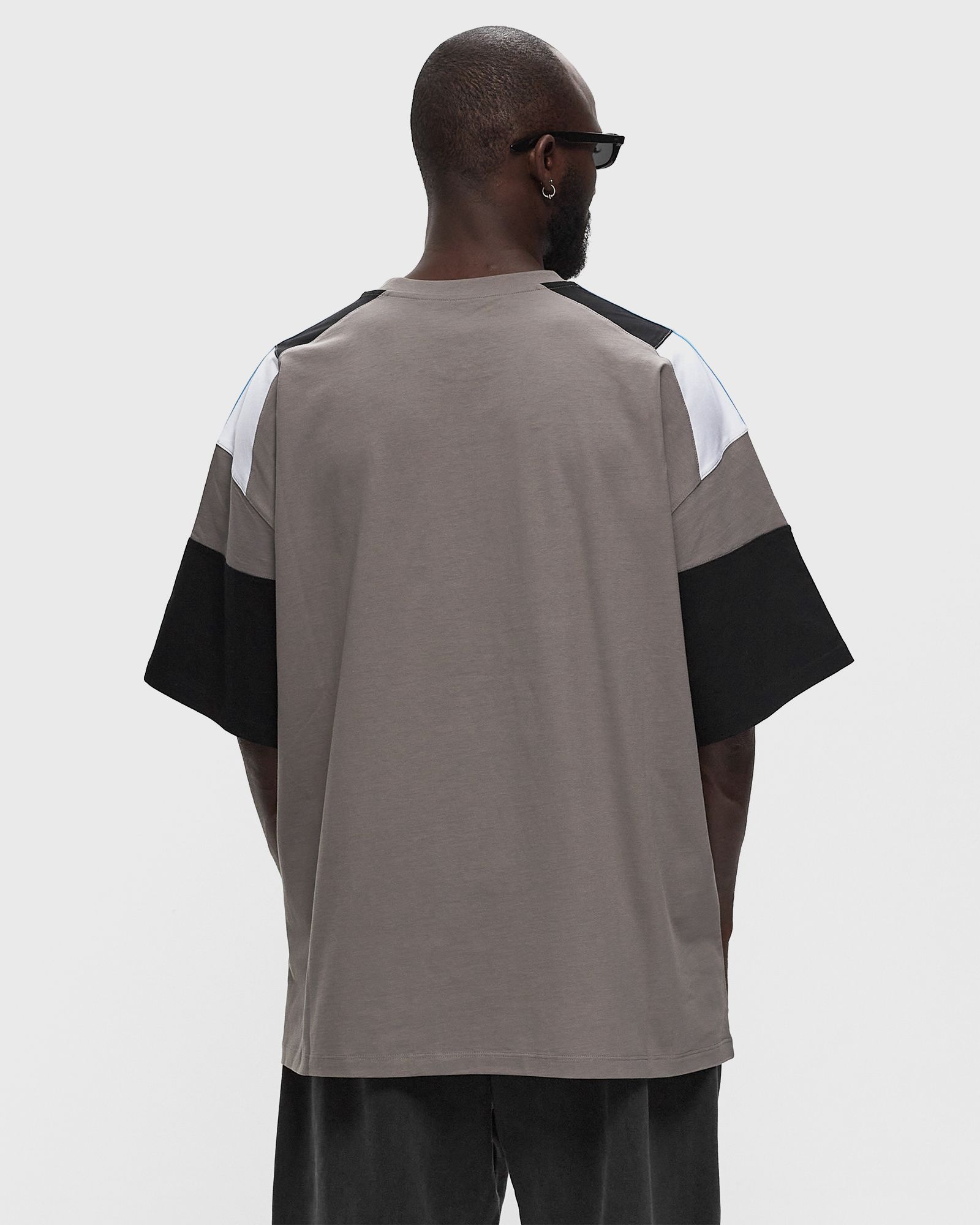OVERSIZED PANELLED TEE