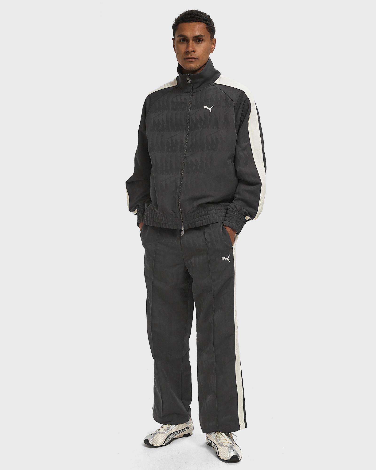 x The NeverWorn VI T7 Track Pants