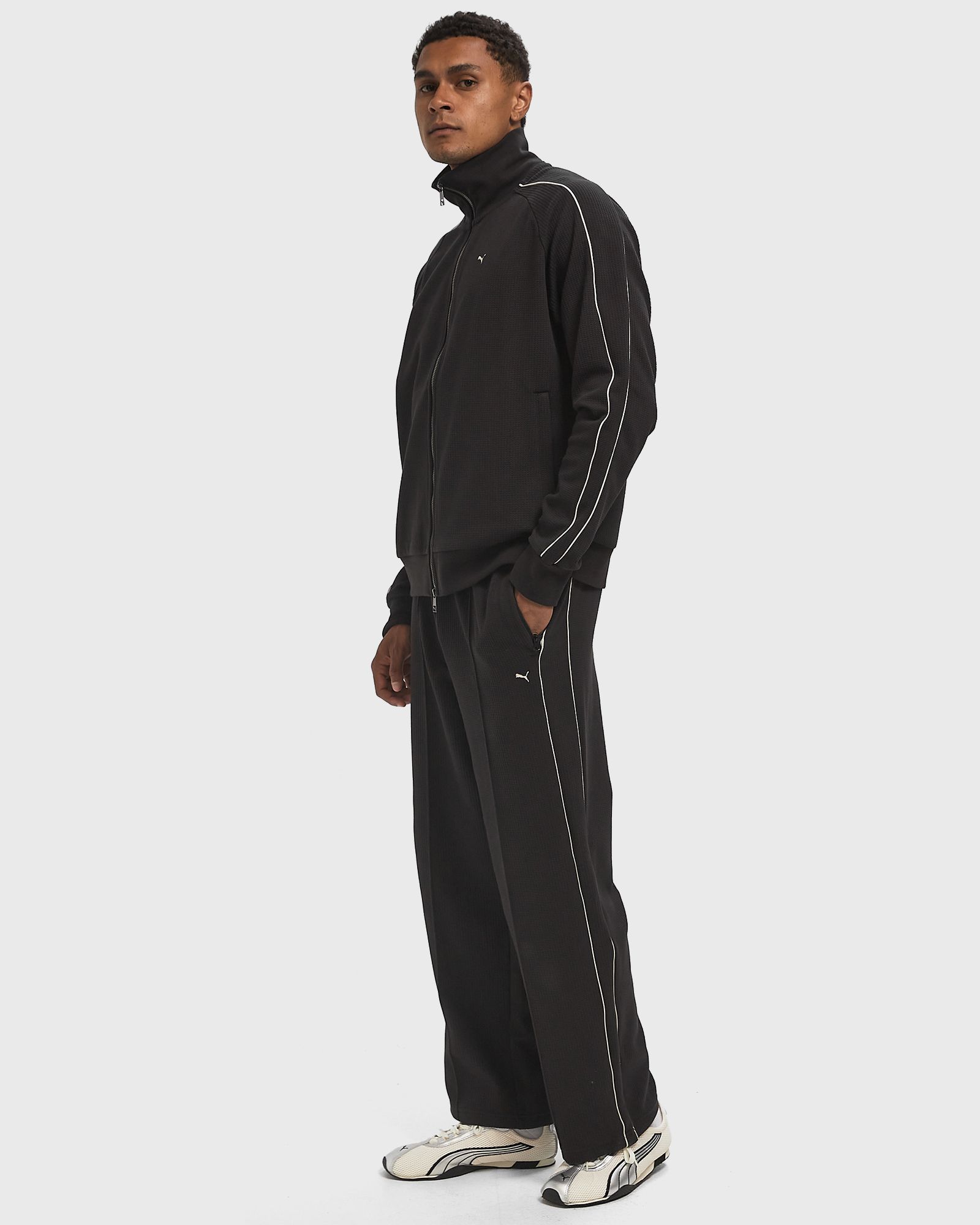 T7 Track Pants M