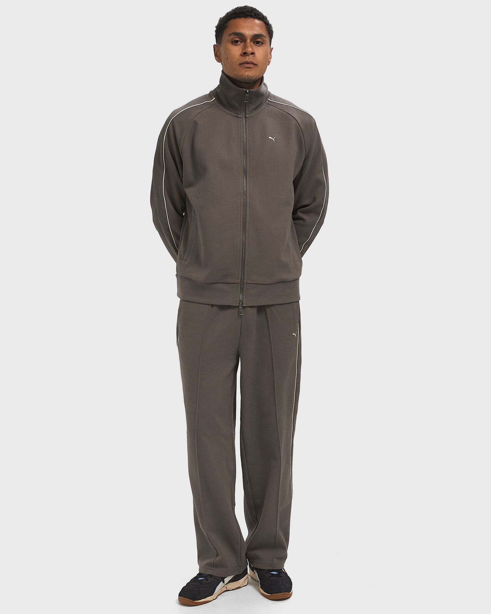 T7 Track Pants M