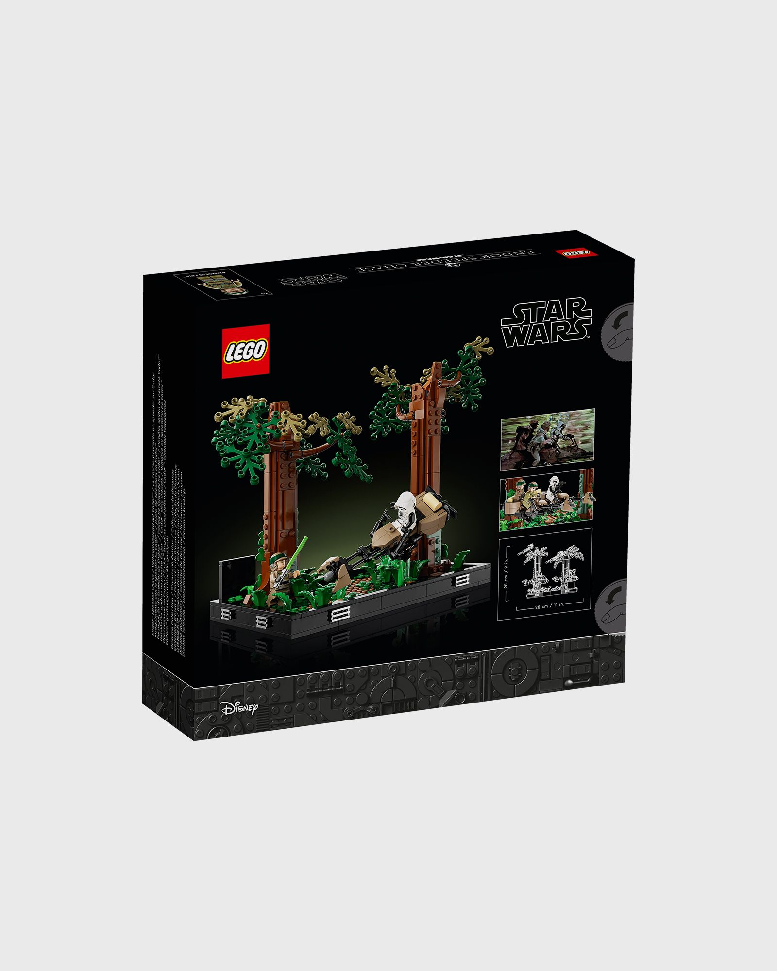 ENDOR™ SPEEDER CHASE DIORAMA