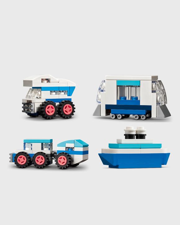 TRAVEL MOMENTS - 41838