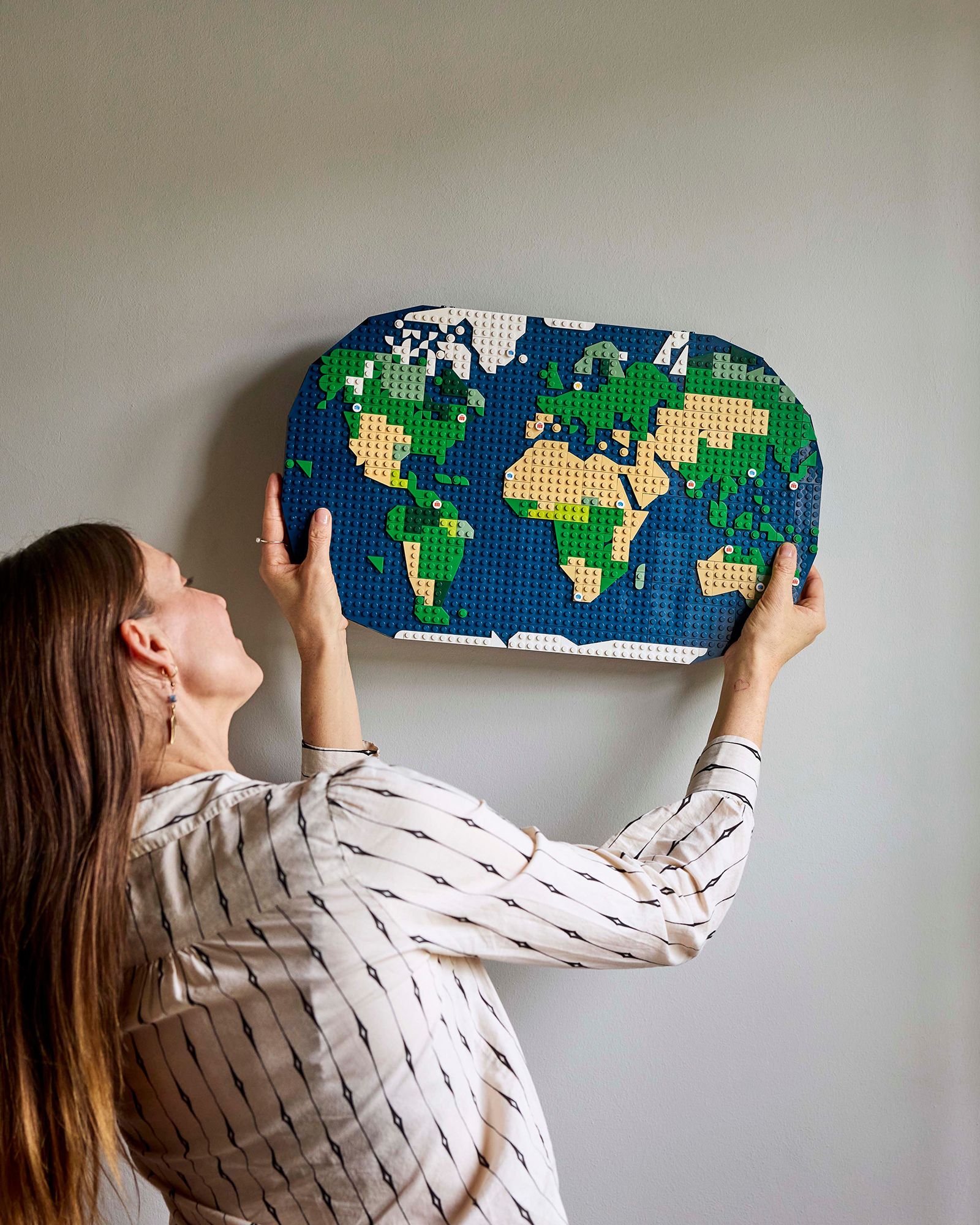 TRAVEL MOMENTS - 41838