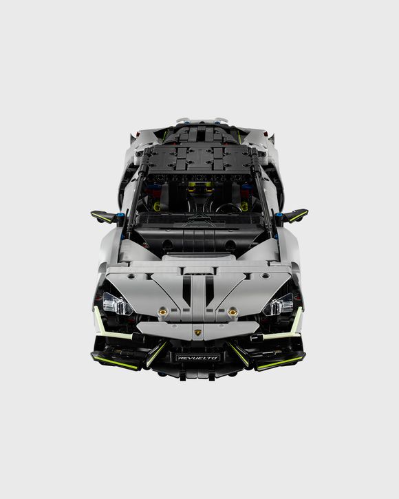 Lamborghini Revuelto Supersportscar - 42214