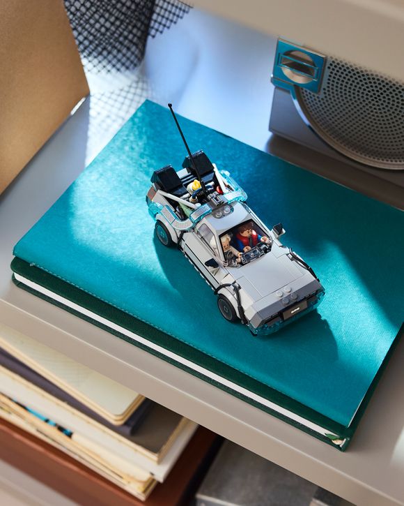 Time Machine from Back to the Future - 77256