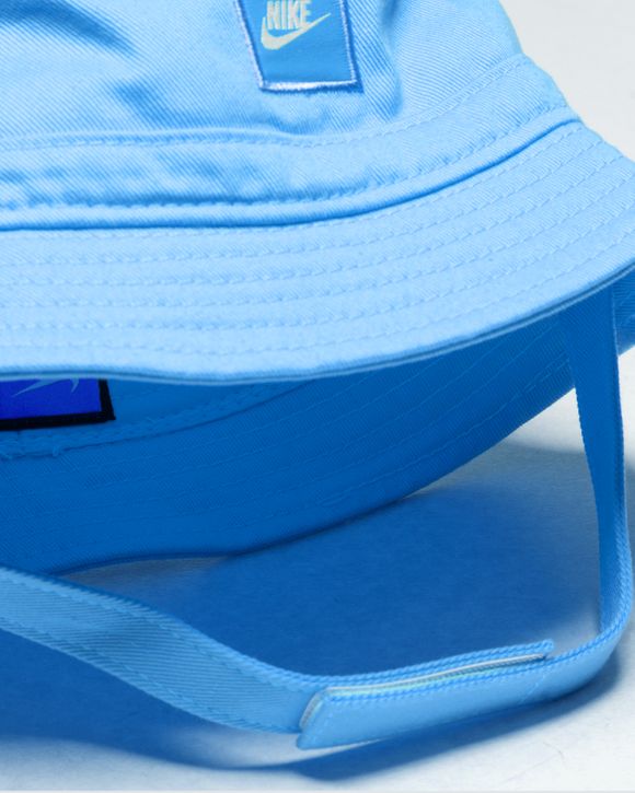 NIKE CORE BUCKET