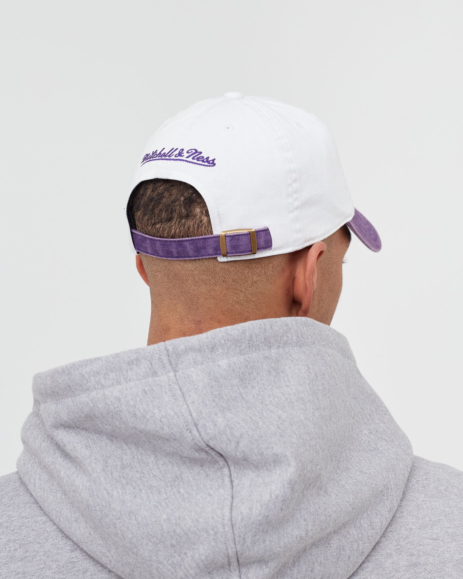 LOS ANGELES LAKERS PUNCH IN STRAPBACK HAT