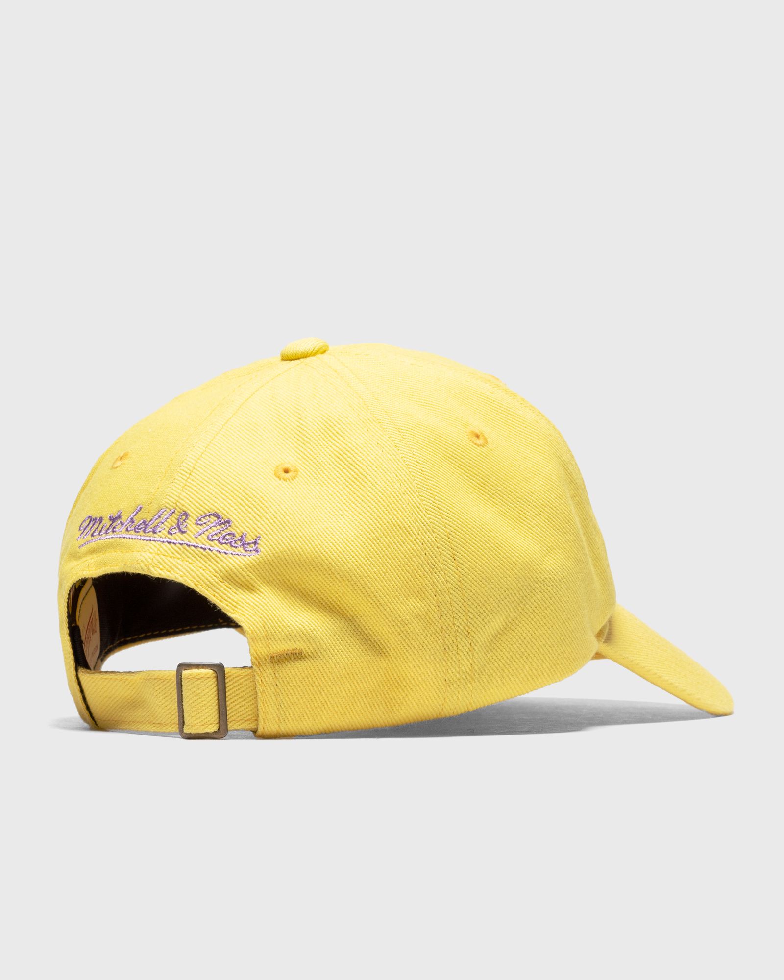 LA LAKERS STONE WASHED CHAMPIONS DAD HAT
