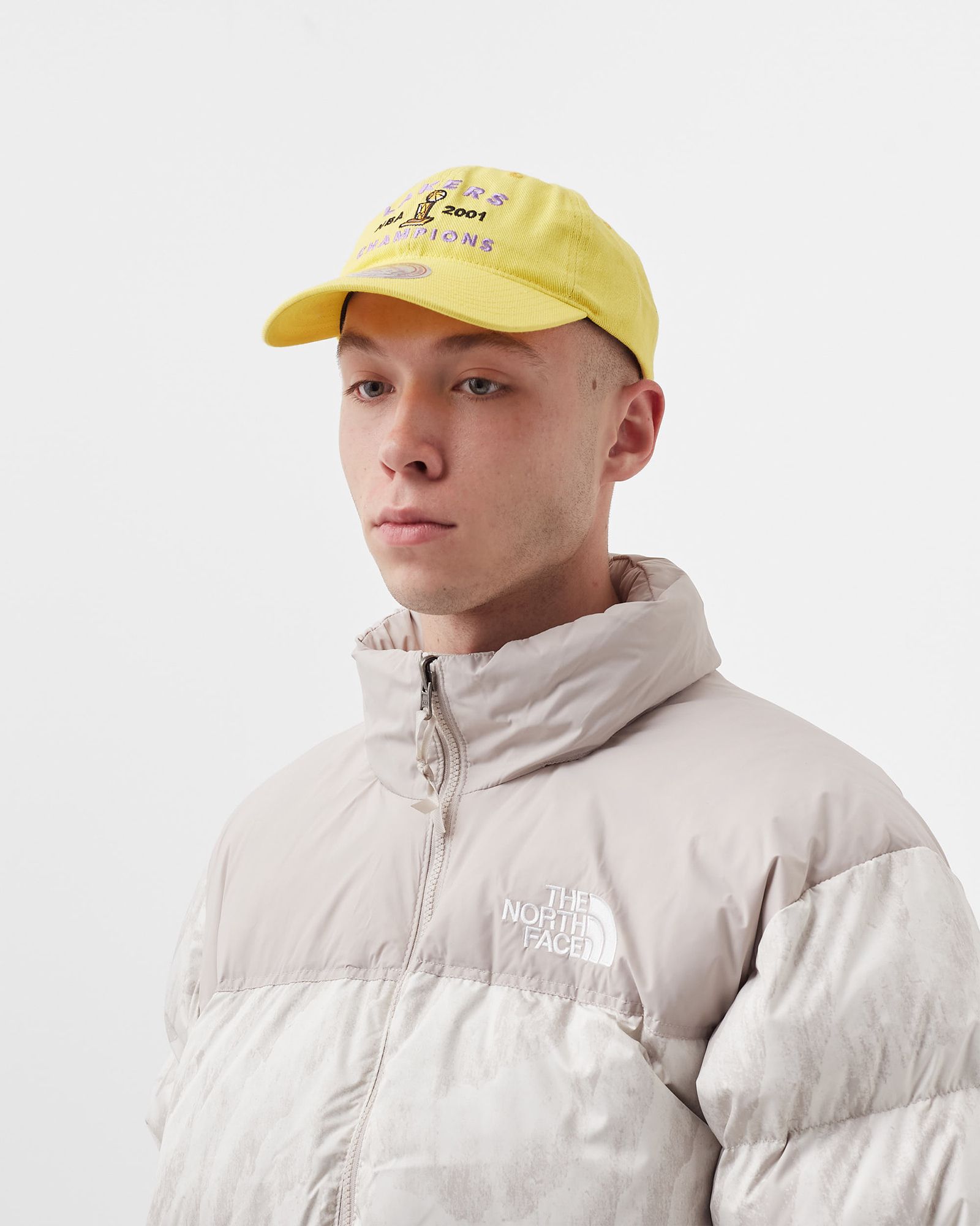 LA LAKERS STONE WASHED CHAMPIONS DAD HAT