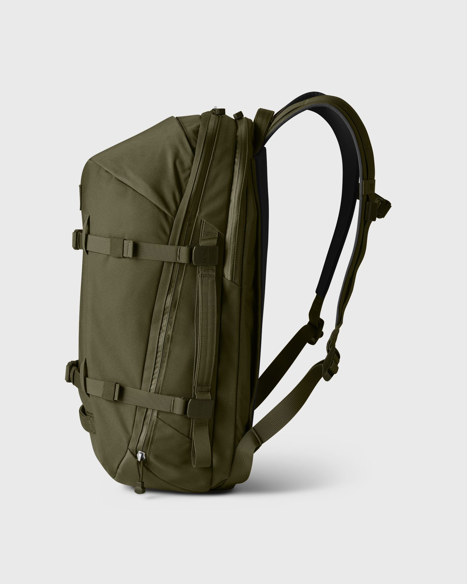 CROSSROADS BACKPACK 27L