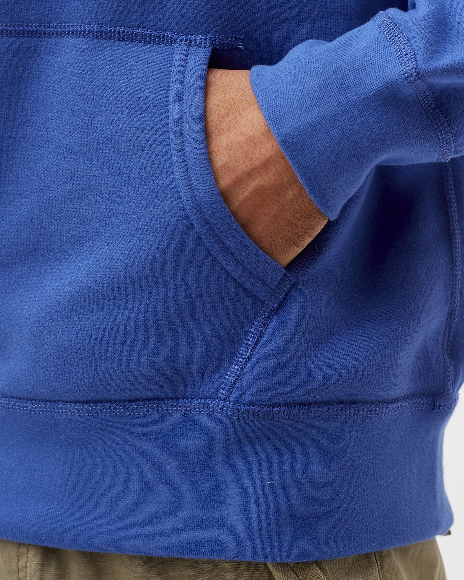 CLASSIC FLEECE HOODIE