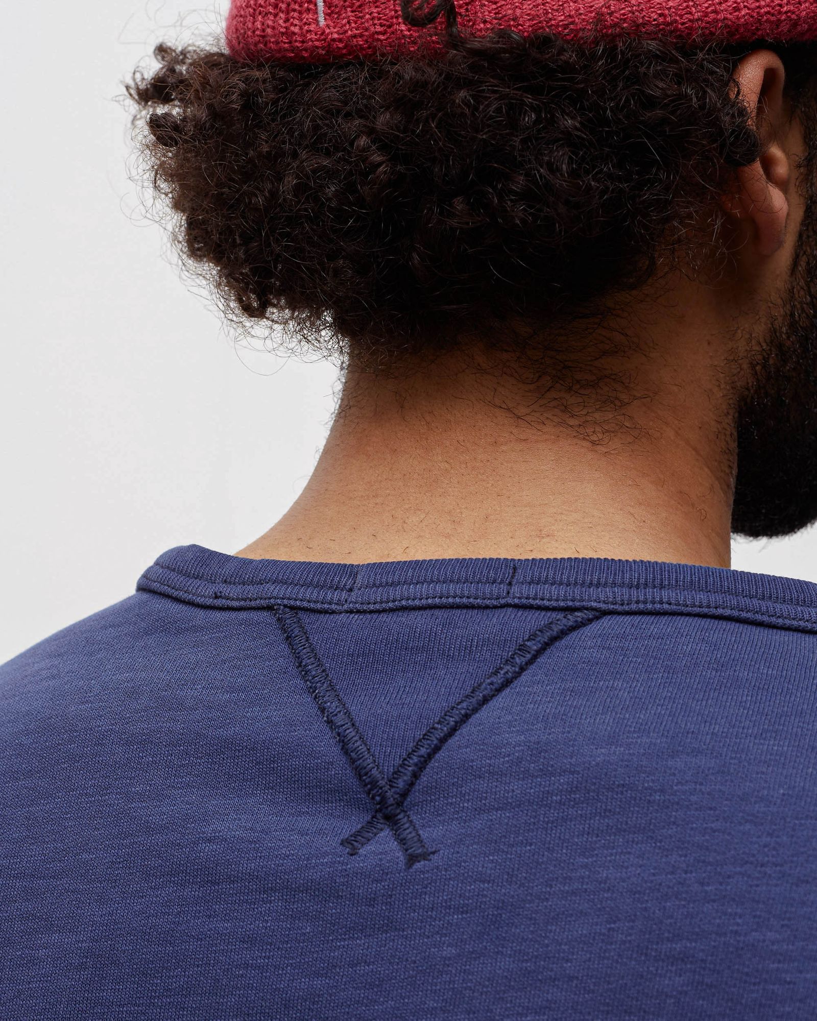 FLEECE GRAPHIC SWEATSHIRT