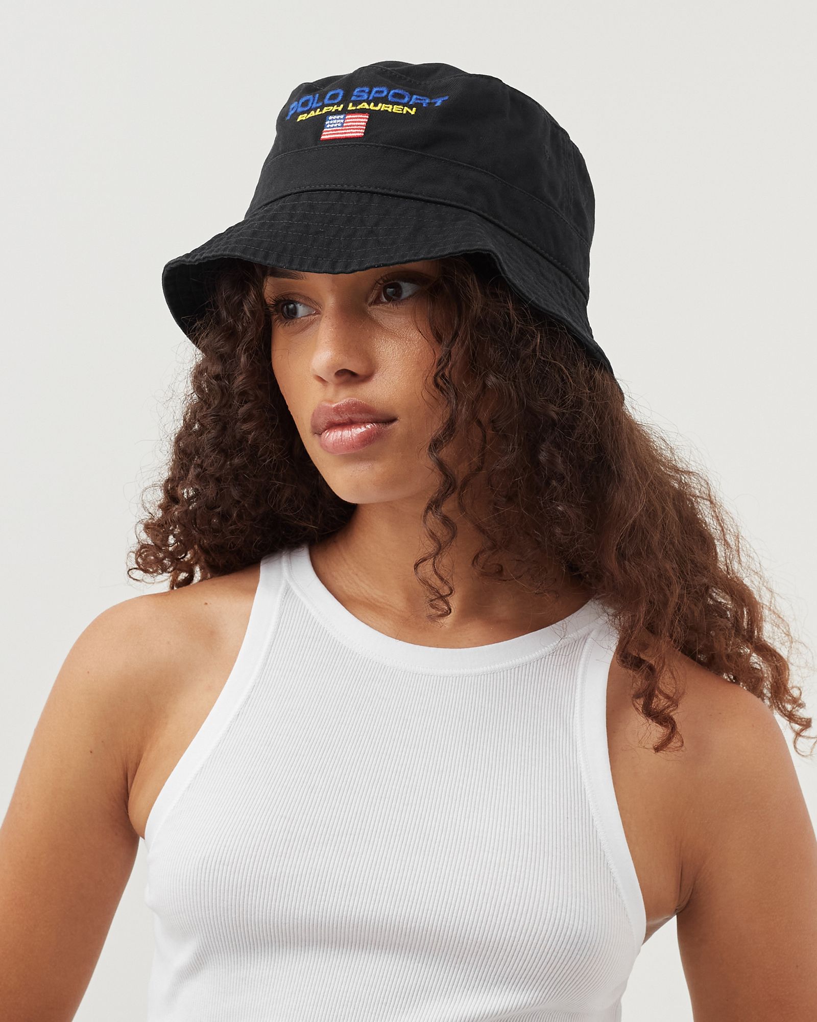 BUCKET HAT