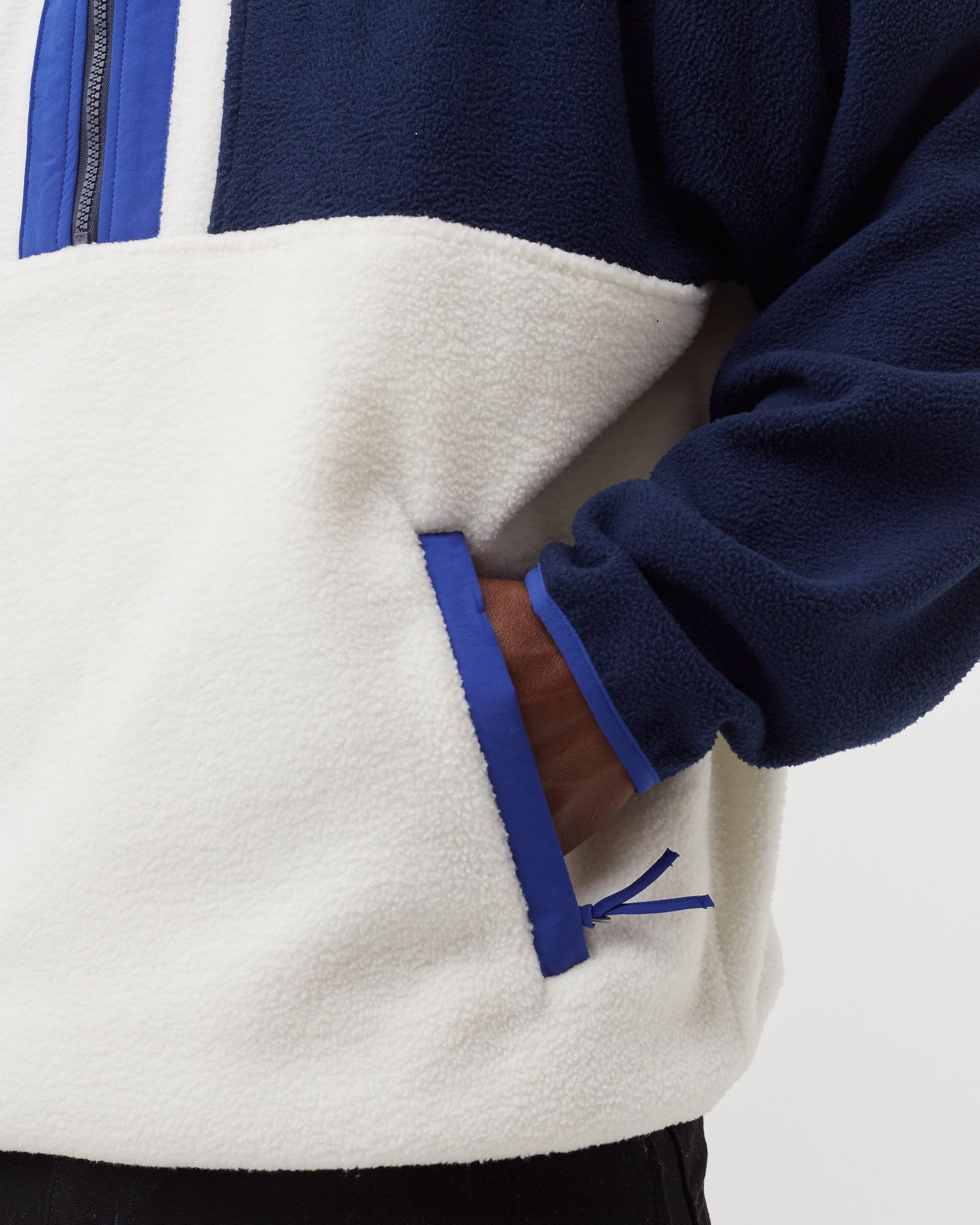 VINTAGE HALF-ZIP FLEECE SWEATSHIRT