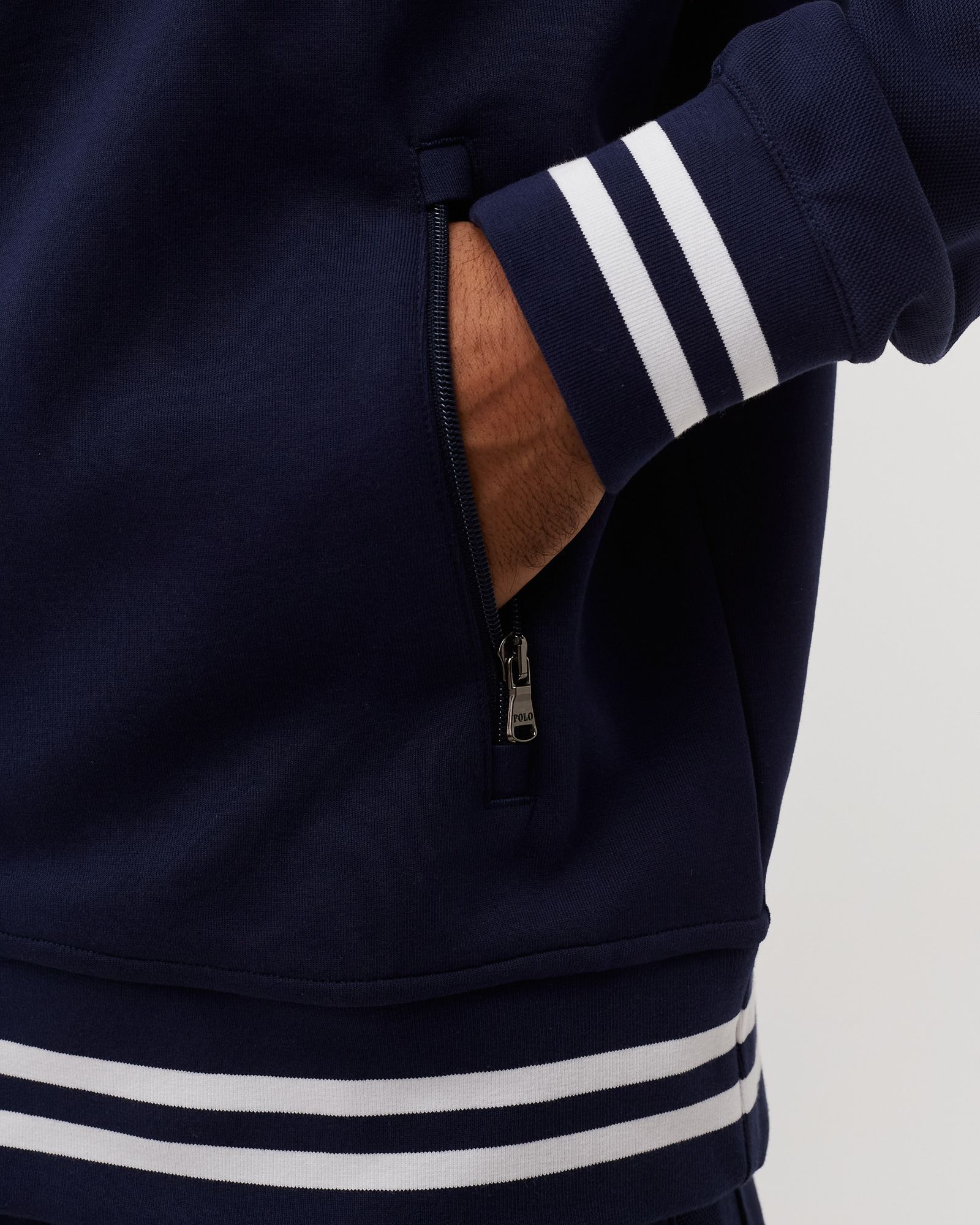 LONG SLEEVE-SWEATSHIRT