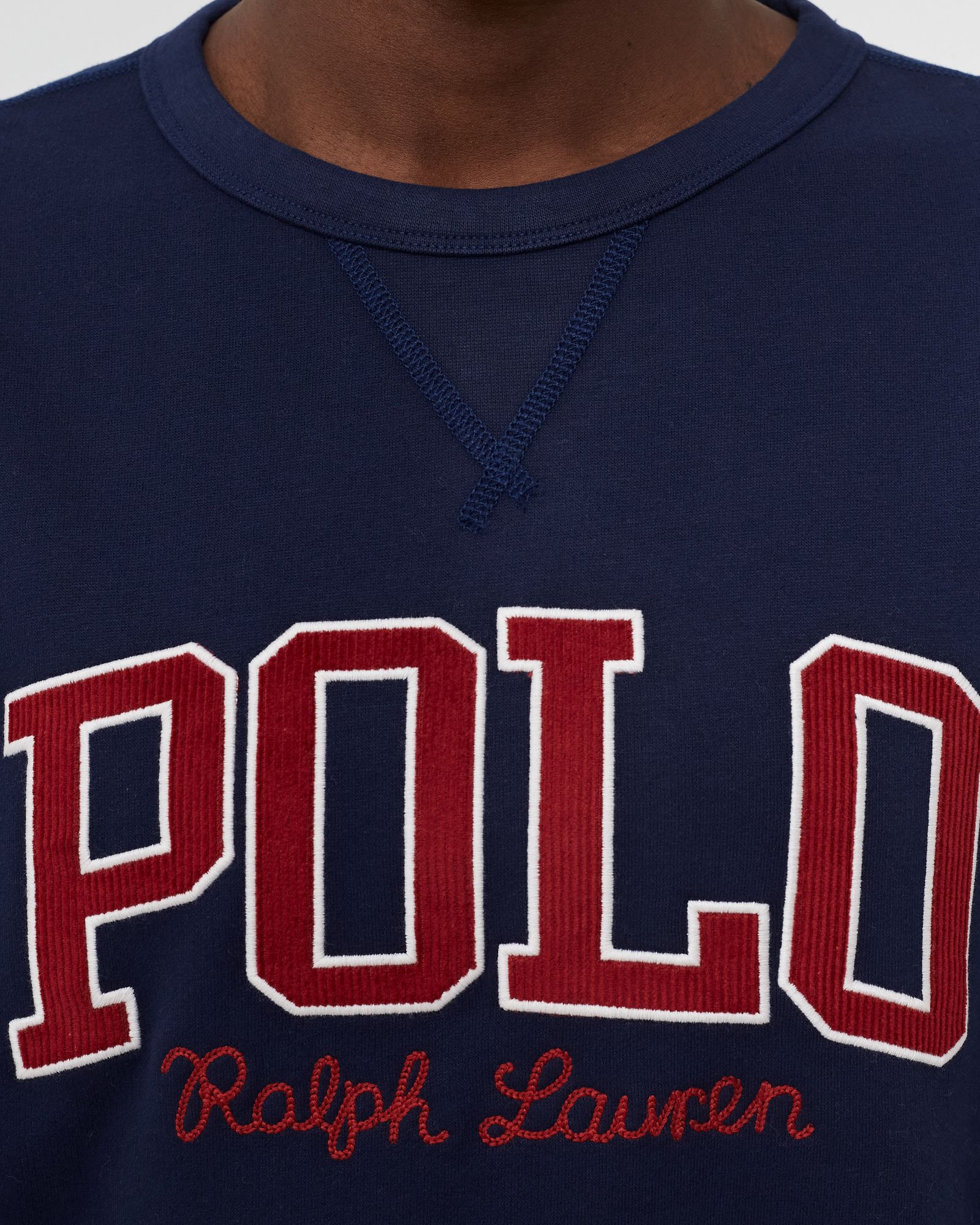 LONGSLEEVE SWEATSHIRT