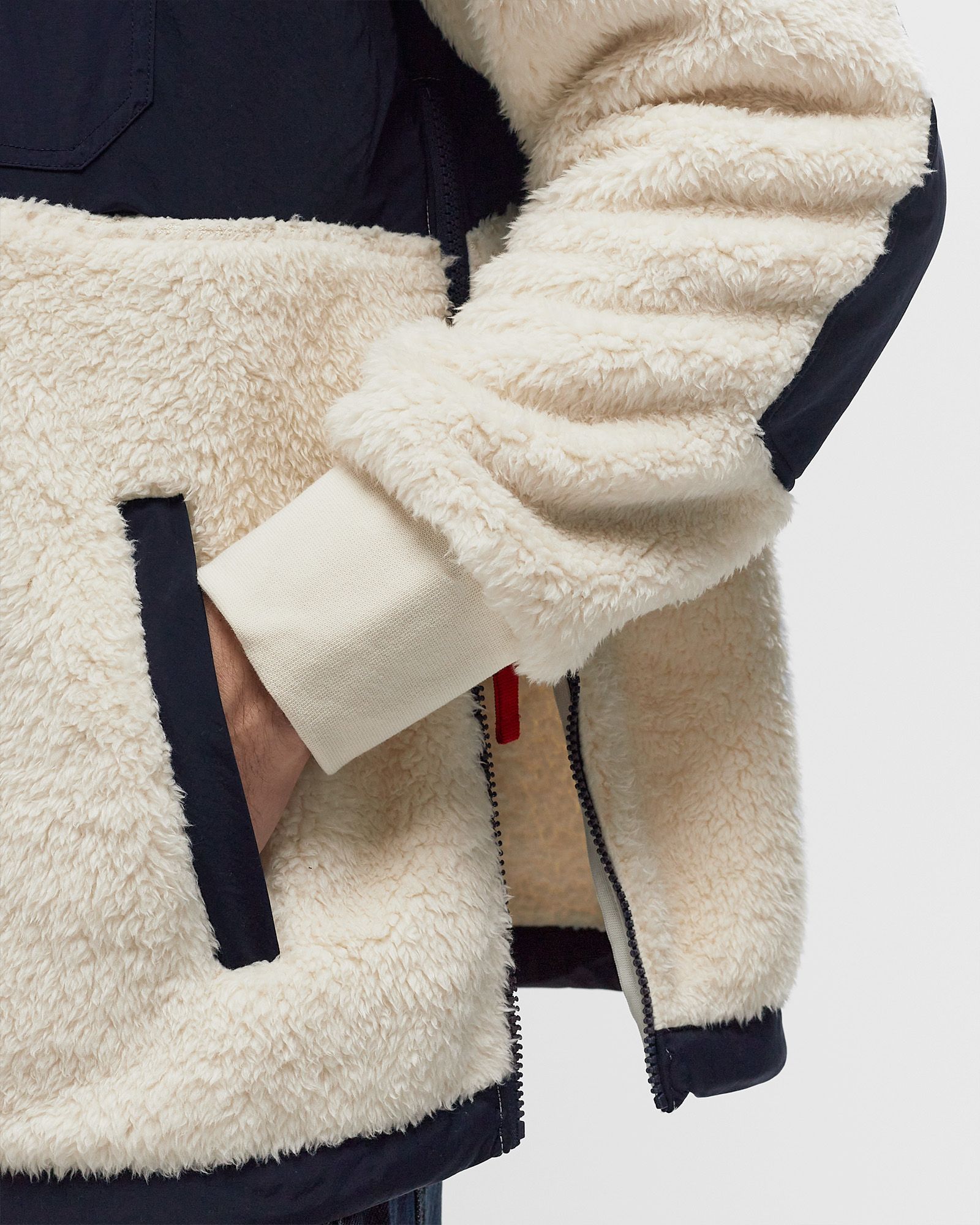 LONG SLEEVE PULLOVER