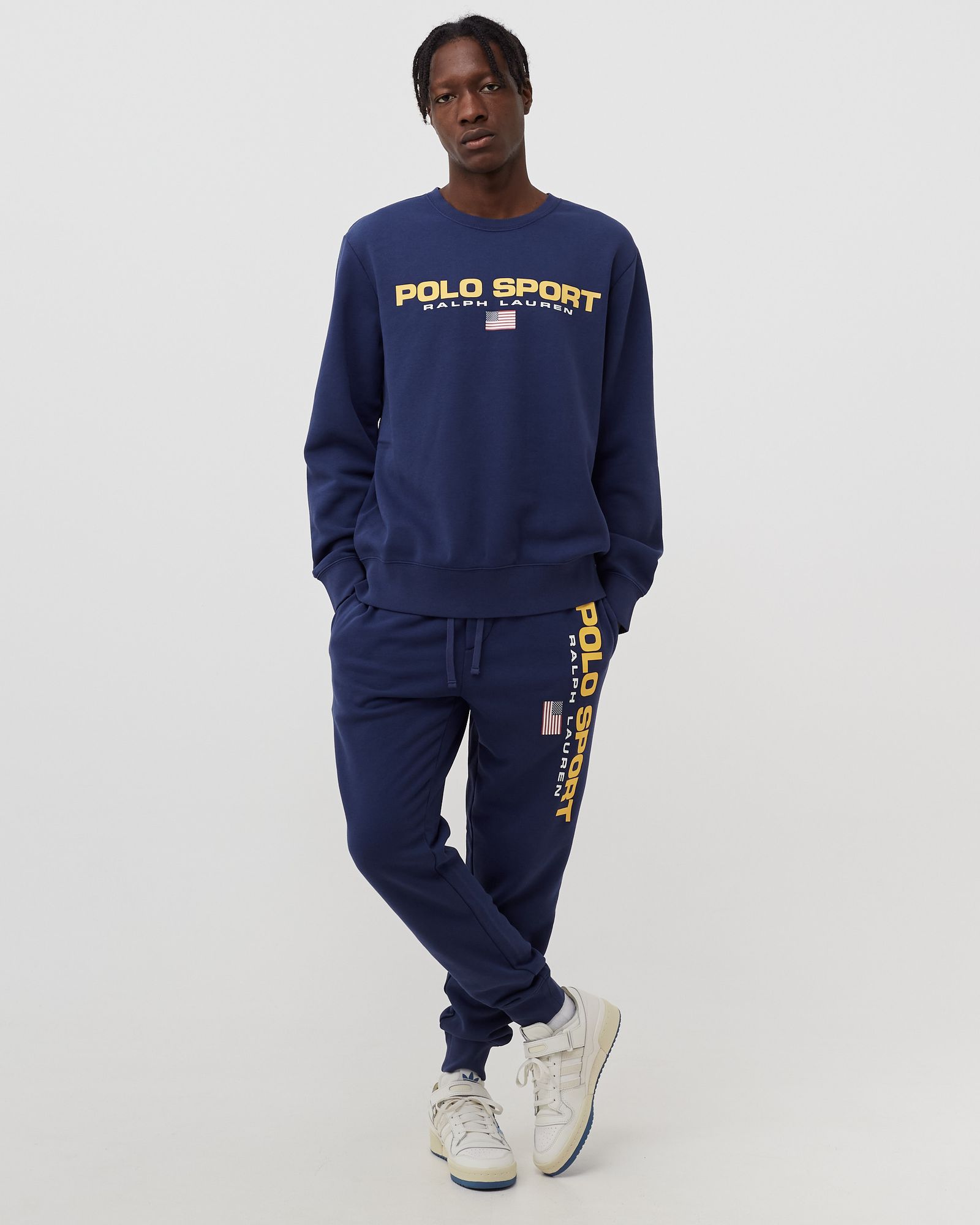 LONGSLEEVE HOODED SWEATSHIRT