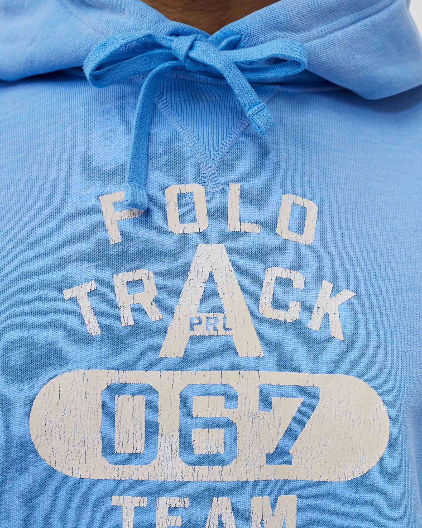 LONGSLEEVE HOODED SWEATSHIRT