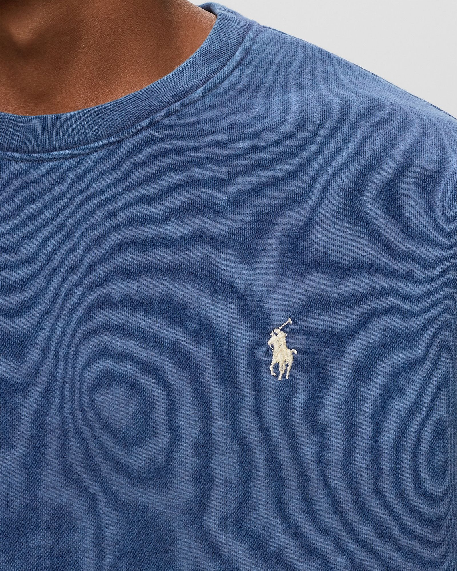 LONG SLEEVE-SWEATSHIRT