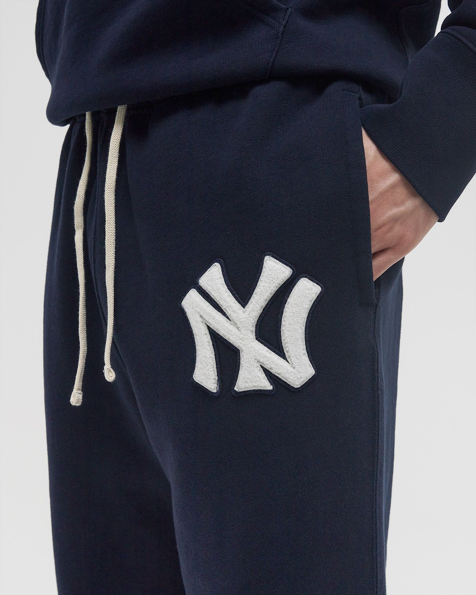 ATHLETIC SWEATPANTS YANKEES