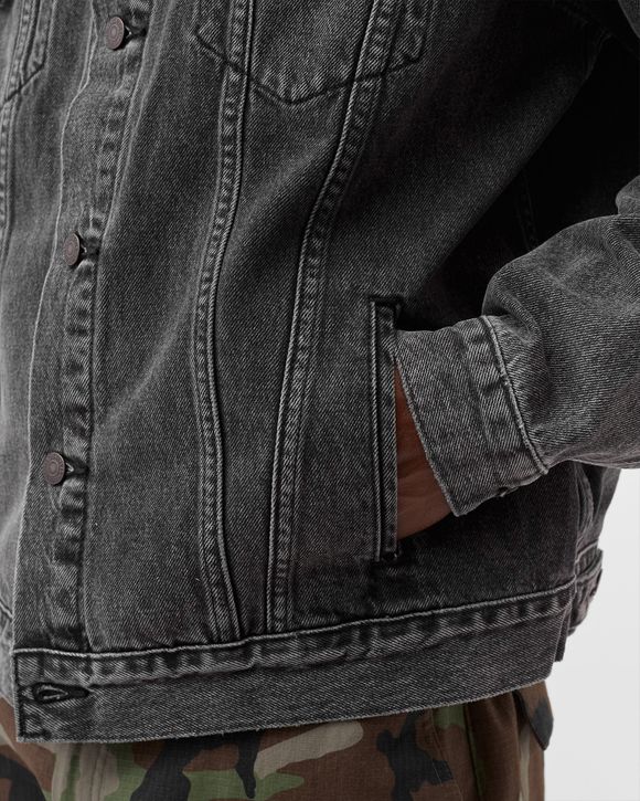 THE TRUCKER JACKET