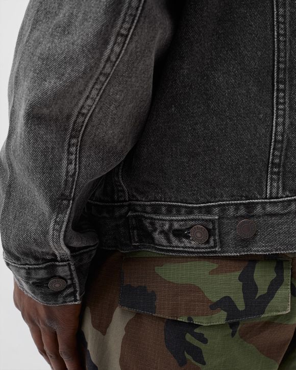 THE TRUCKER JACKET