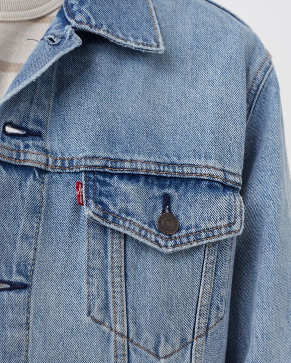 THE TRUCKER JACKET