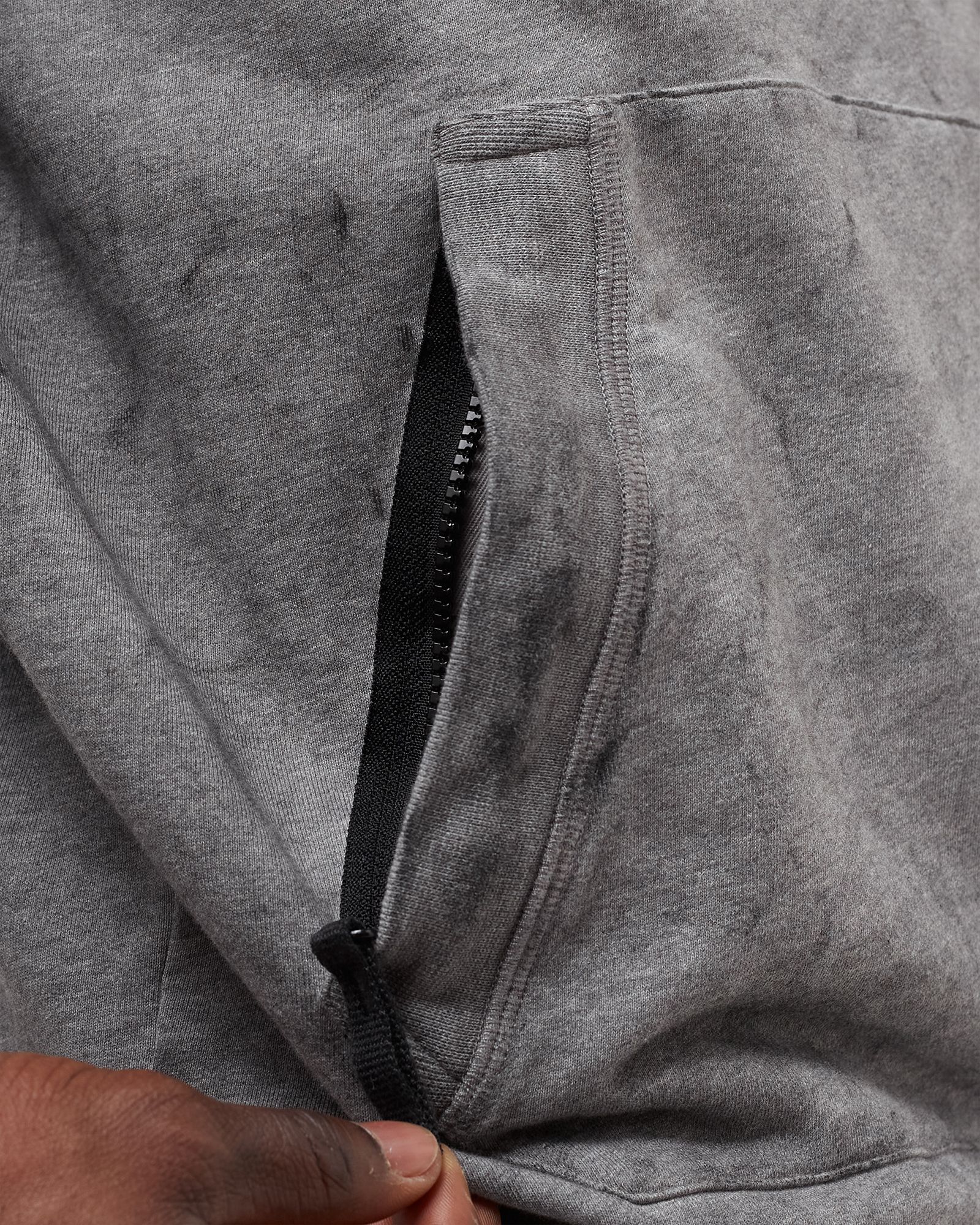 DUST COLOUR TREATMENT HOODIE