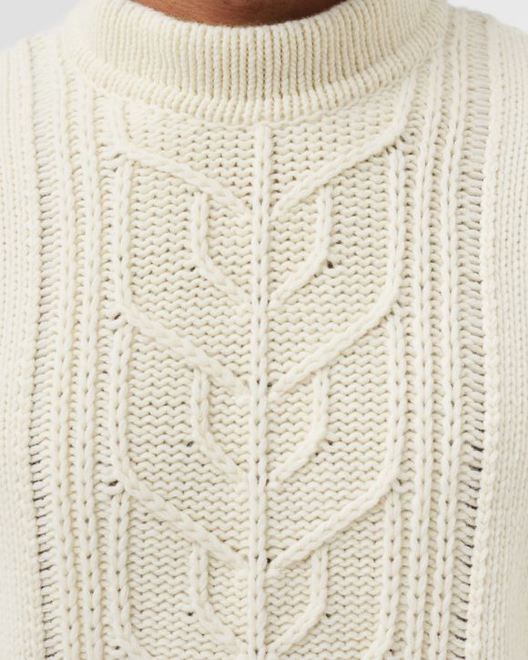 569D4 LAMBSWOOL WITH ARAN MOTIF