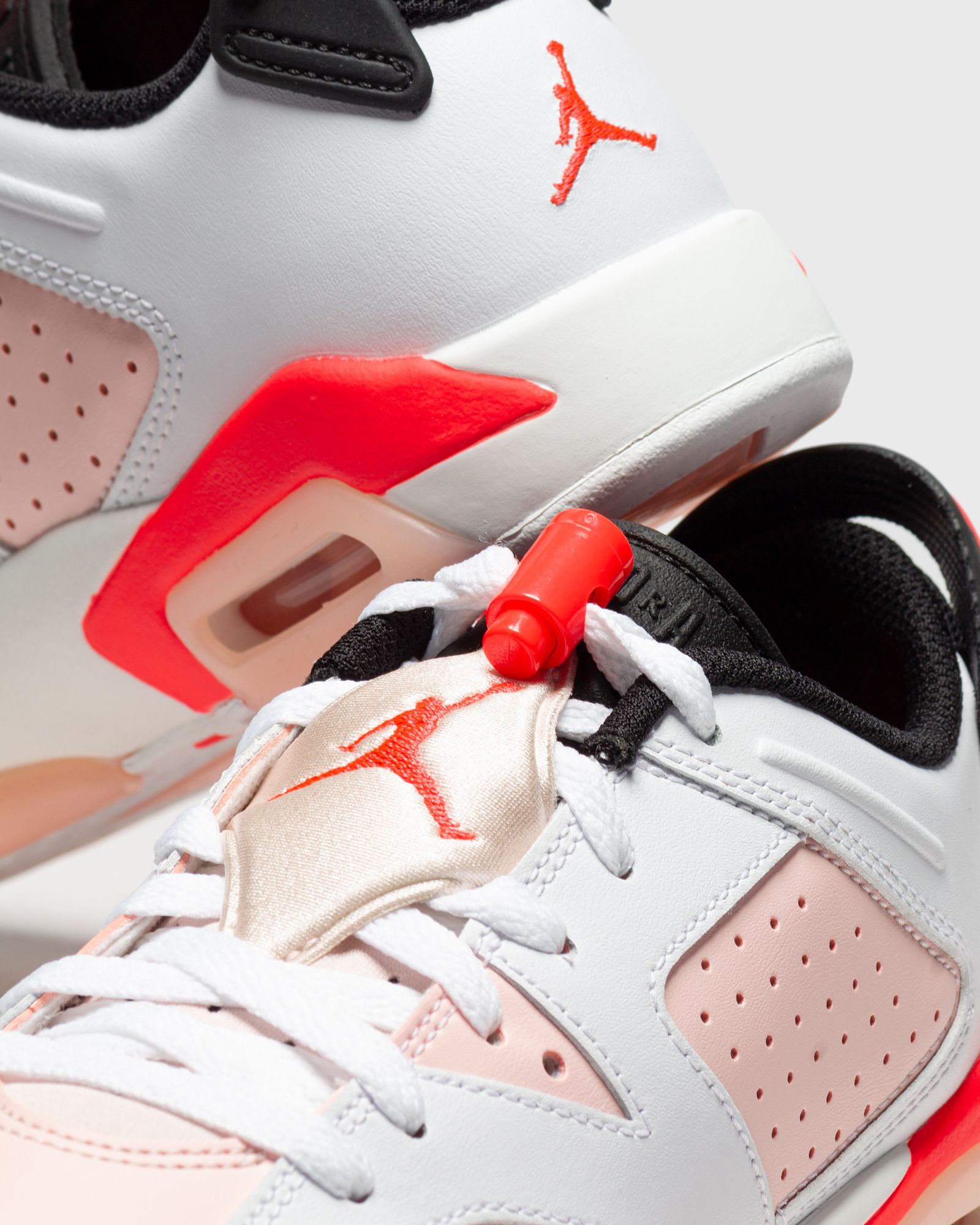 WMNS Air Jordan 6 Retro Low (GS)