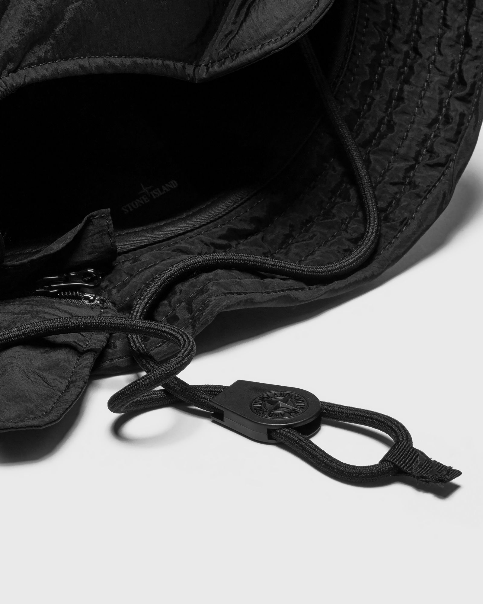 Packable Hat Nylon Metal in Econyl