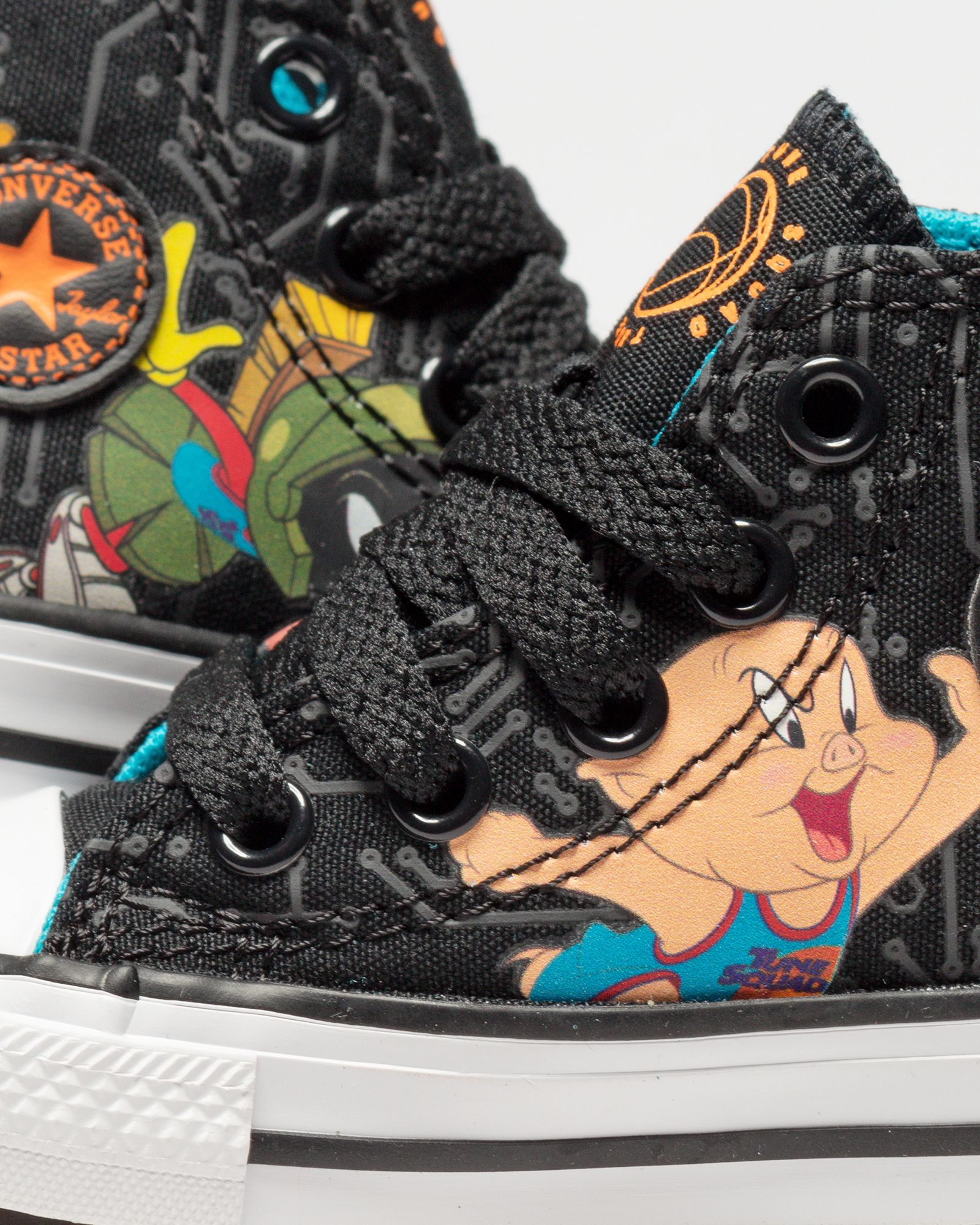 Converse x SPACE JAM II CHUCK TAYLOR ALL STAR HI 