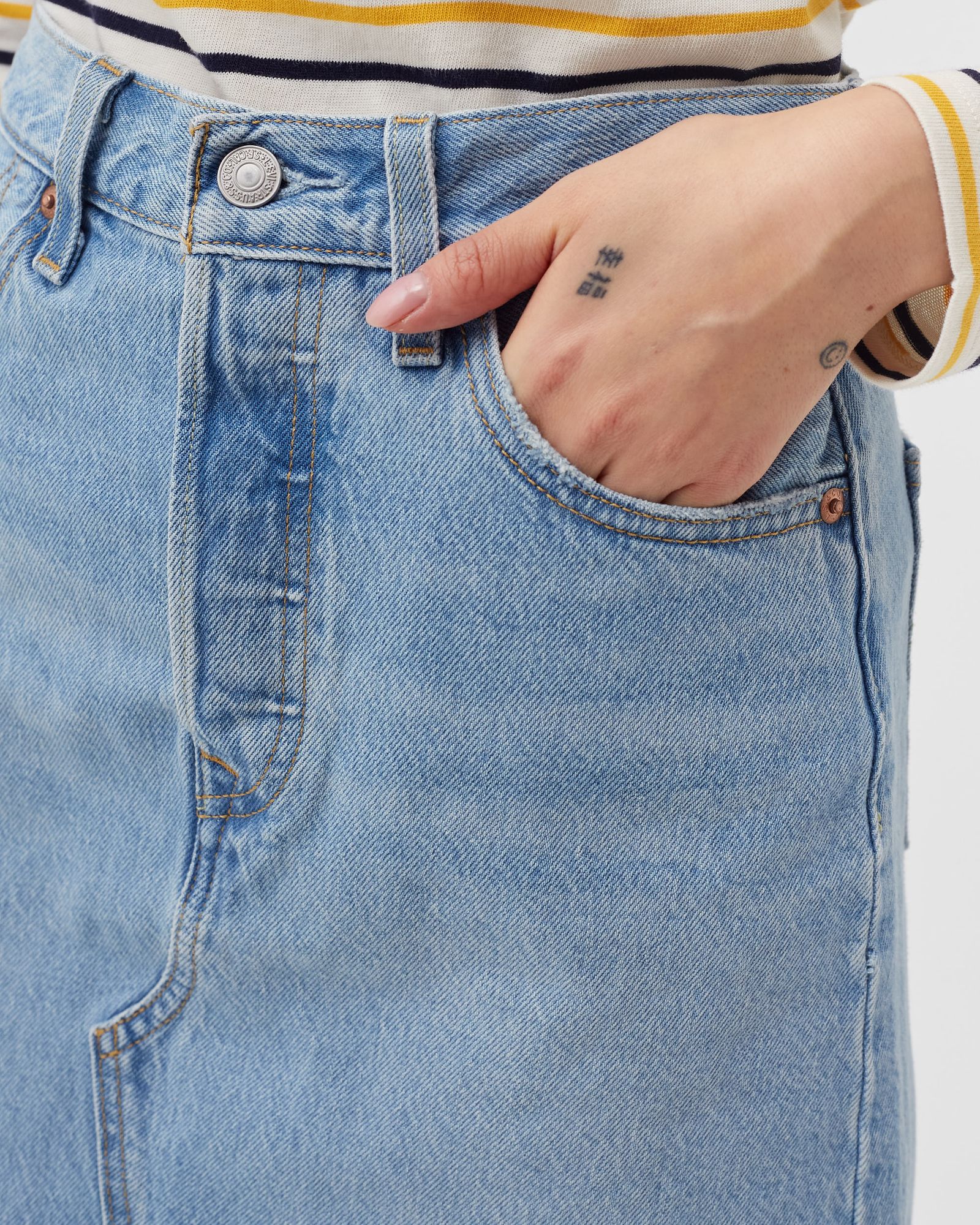 DECON ICONIC DENIM SKIRT