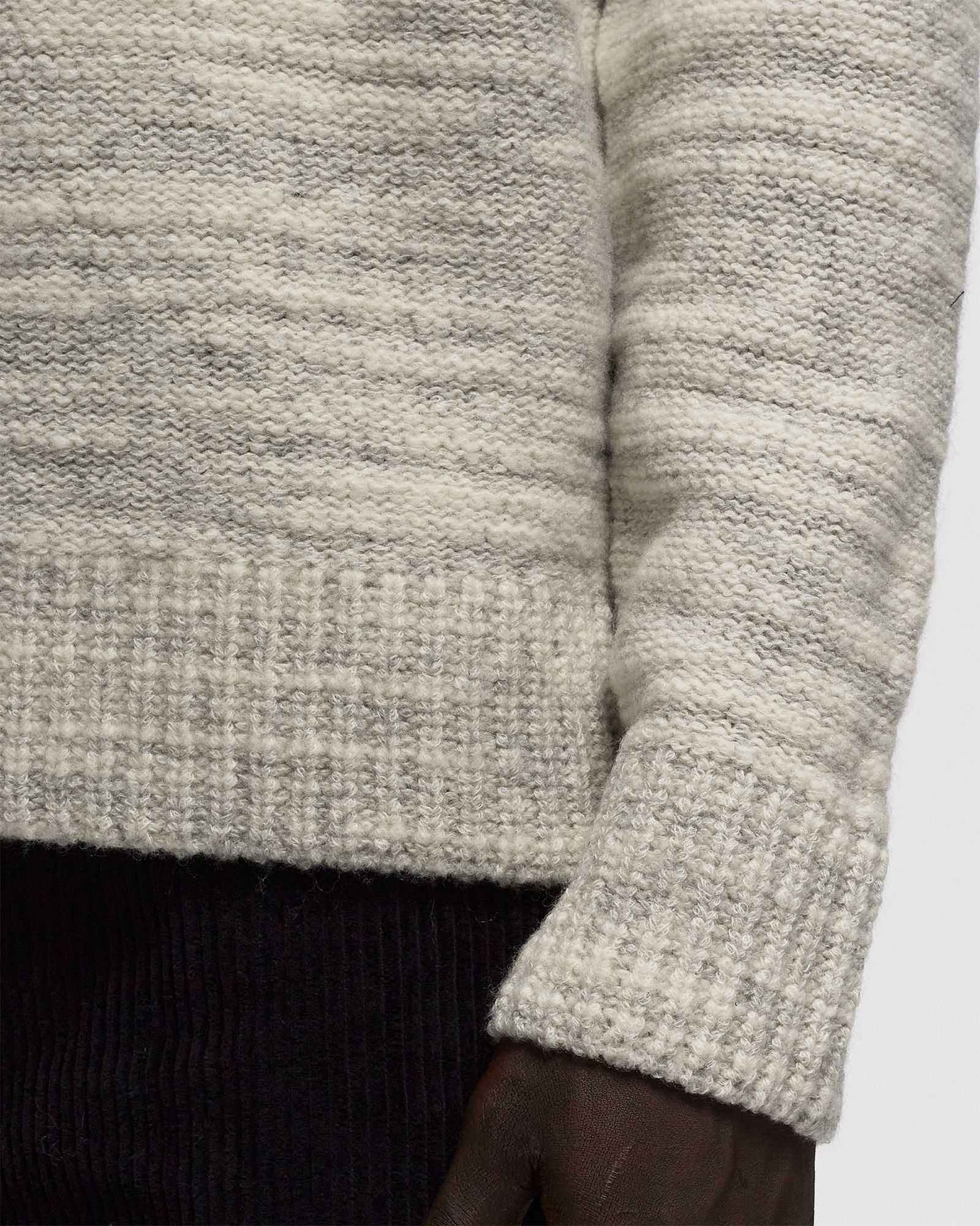 KNITWEAR WOOL/NYLON FANCY YARN